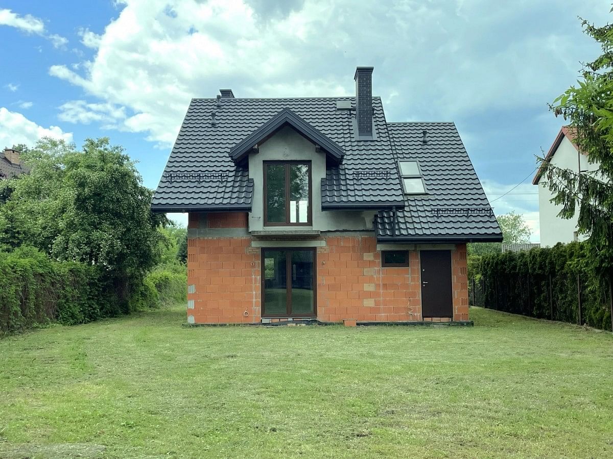 Dom 5 pokojowe na Sprzedaż