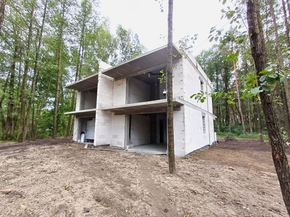 Dom 4 pokojowe na Sprzedaż