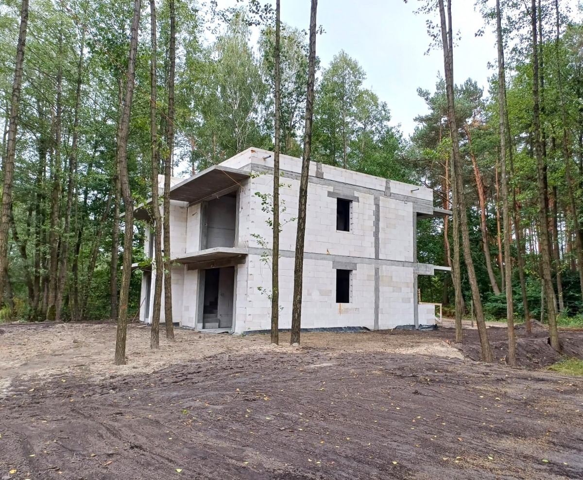 Dom 4 pokojowe na Sprzedaż