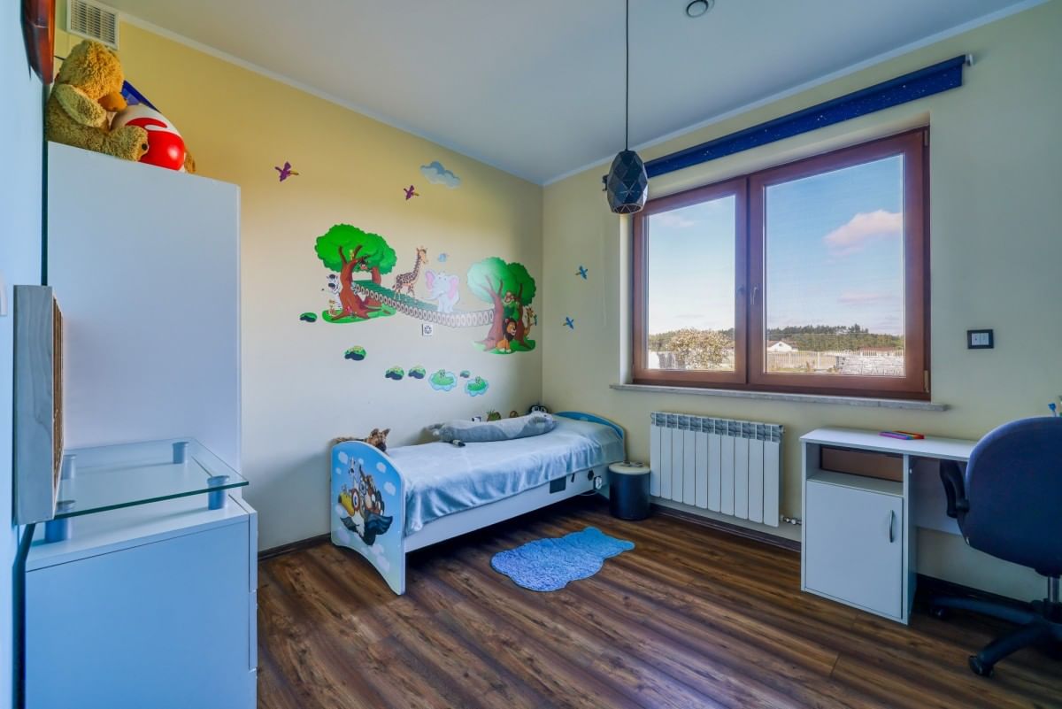 Dom 6 pokojowe na Sprzedaż