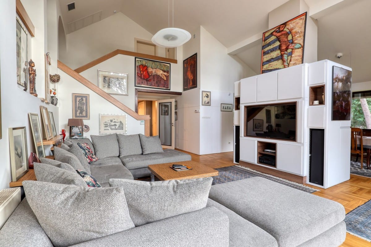 Dom 6 pokojowe na Sprzedaż