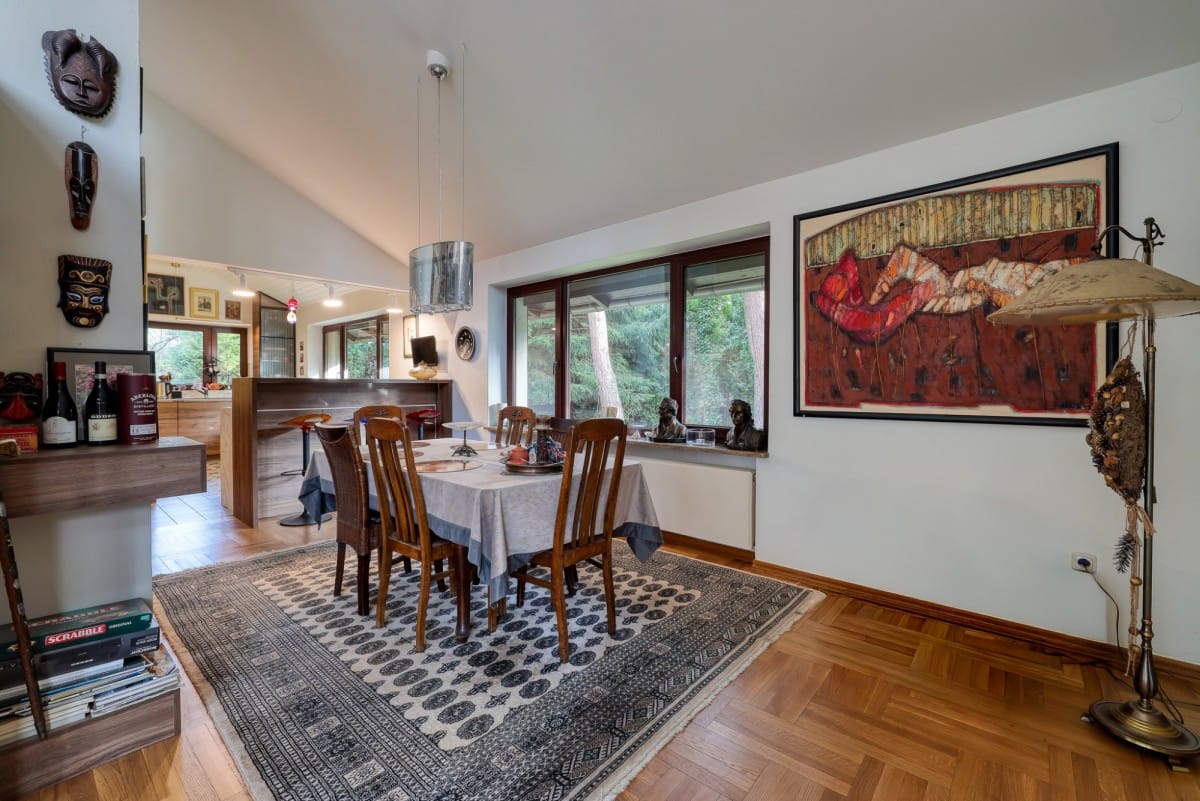 Dom 6 pokojowe na Sprzedaż