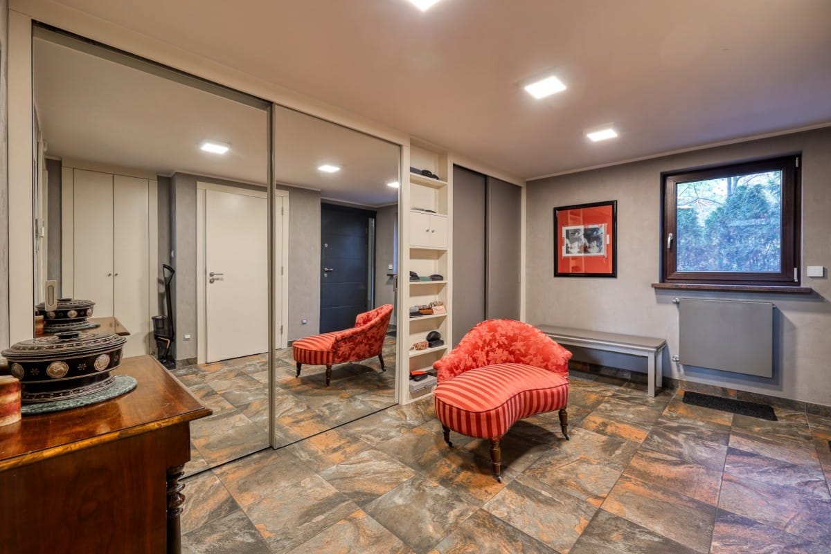 Dom 6 pokojowe na Sprzedaż