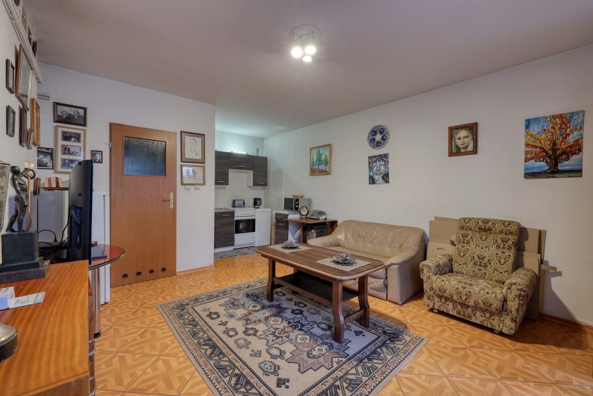 Dom 5 pokojowe na Sprzedaż