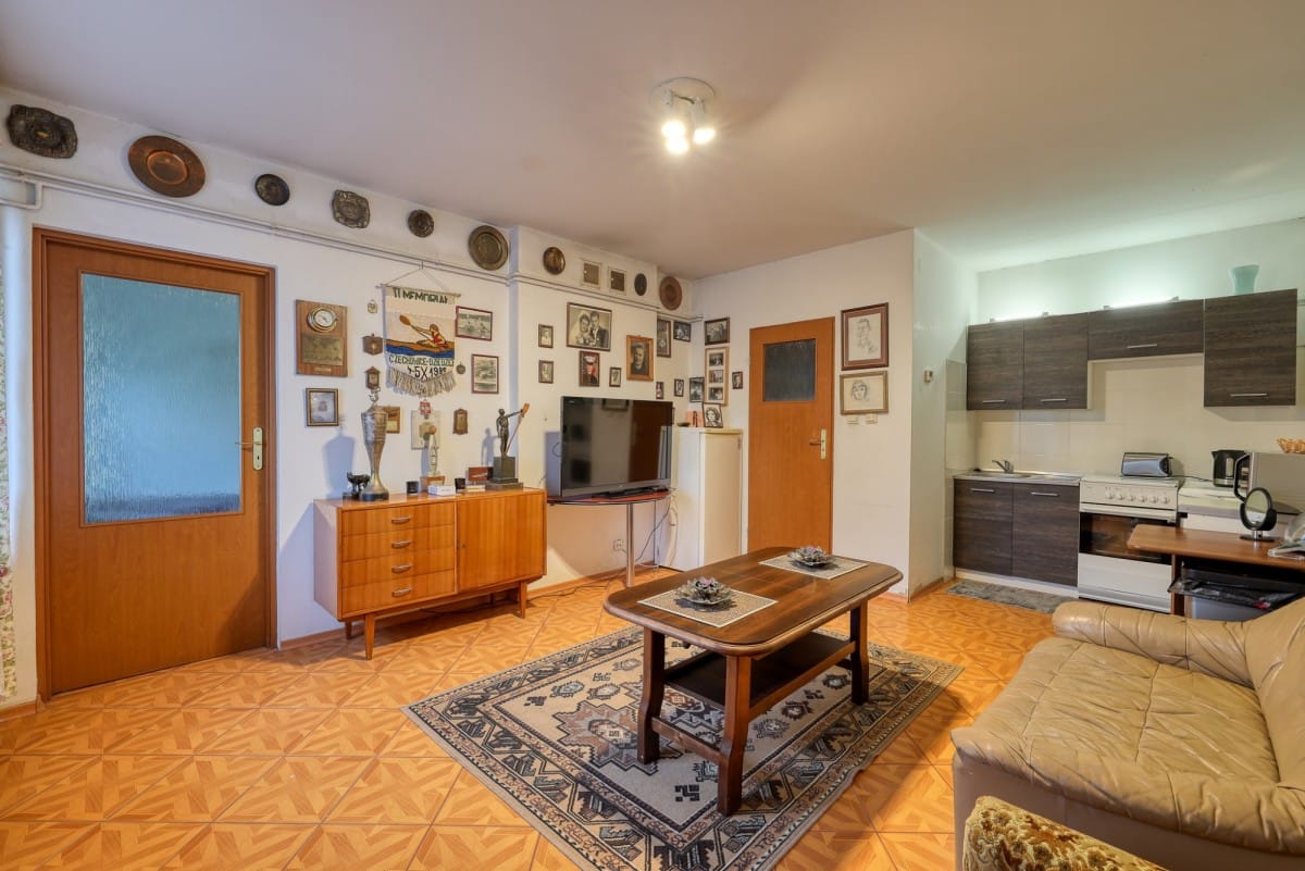 Dom 5 pokojowe na Sprzedaż