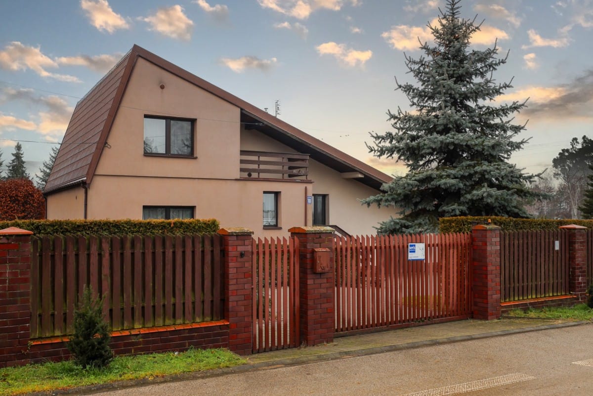 Dom 5 pokojowe na Sprzedaż