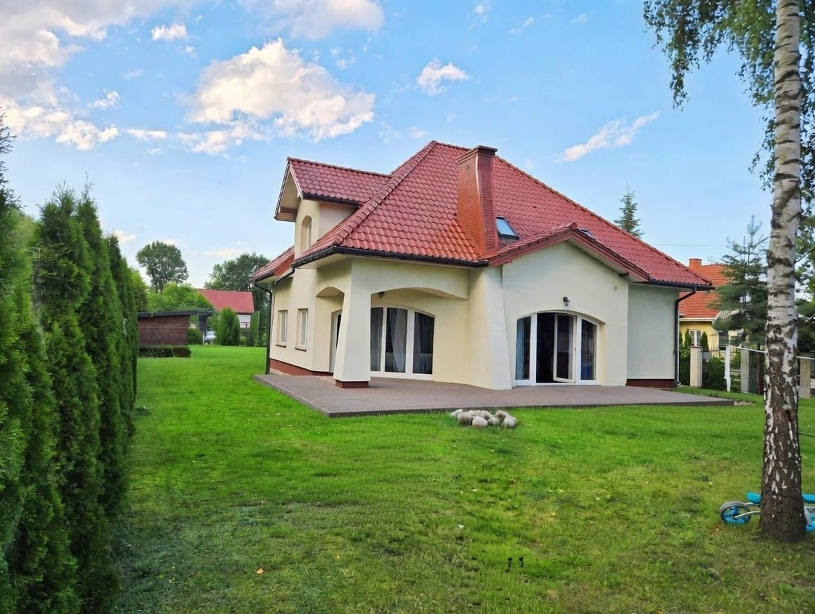 Dom 6 pokojowe na Sprzedaż