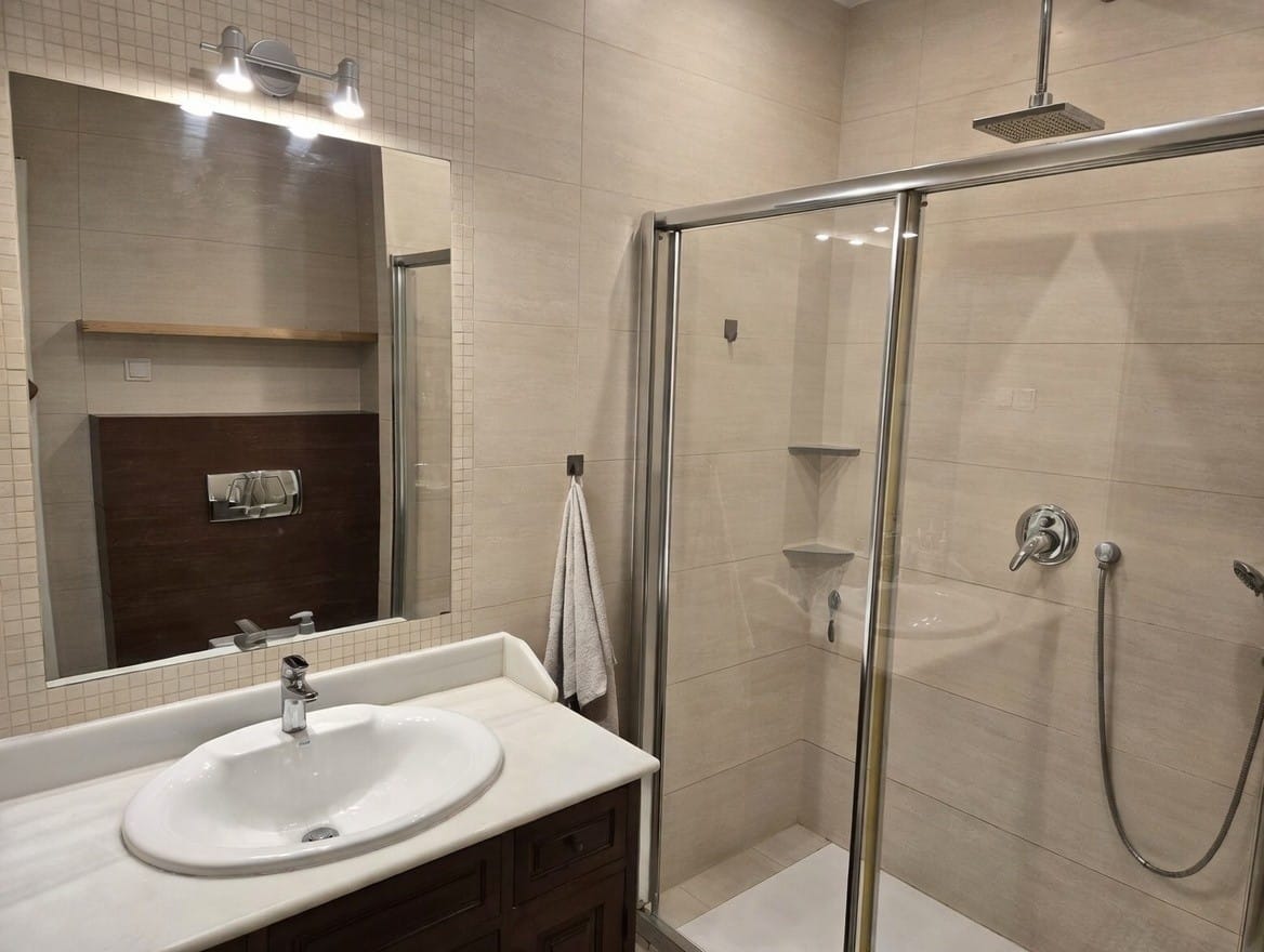 Dom 6 pokojowe na Sprzedaż