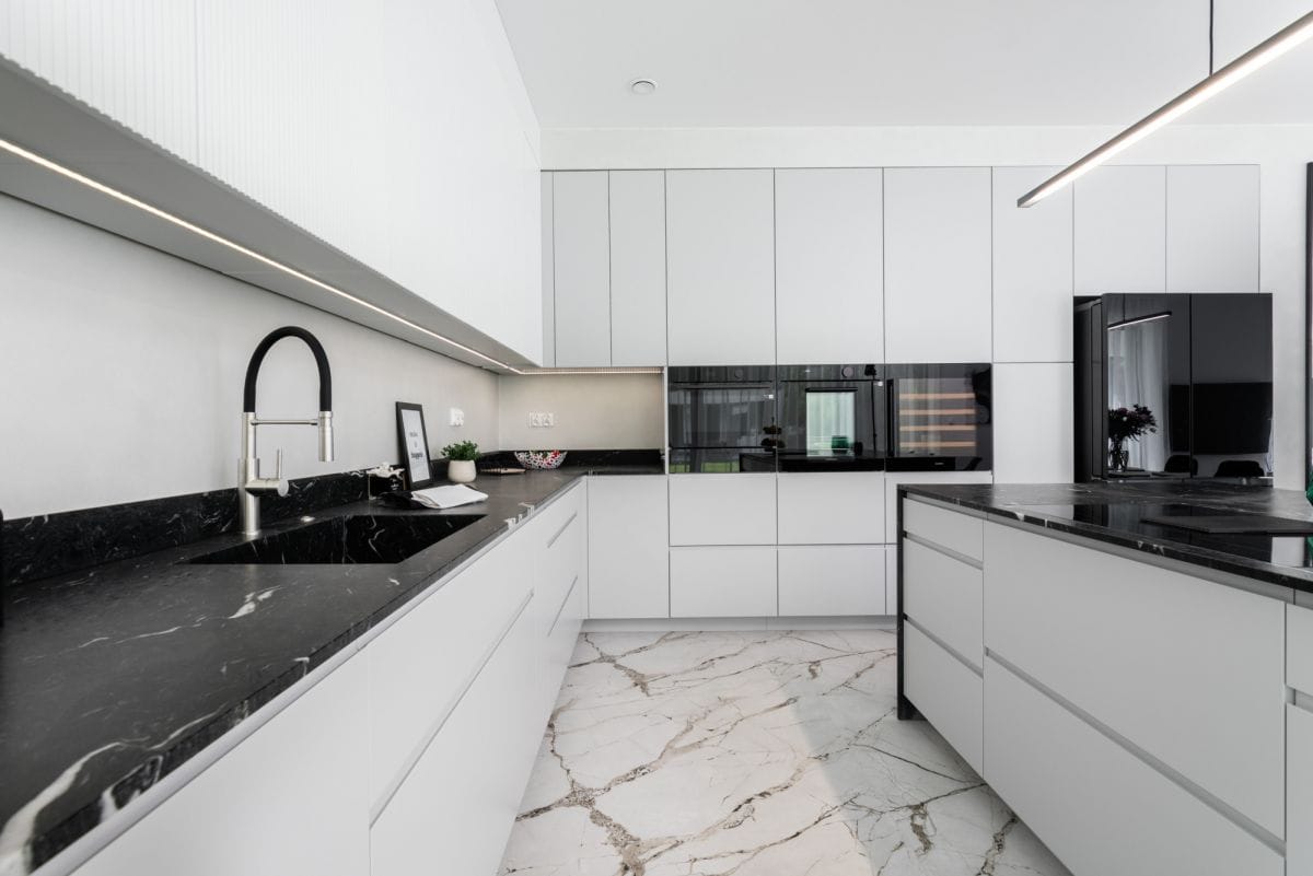 Dom 6 pokojowe na Sprzedaż