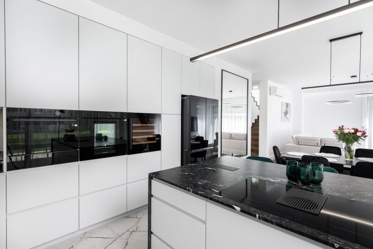 Dom 6 pokojowe na Sprzedaż