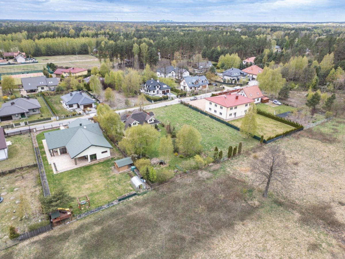 Działka  pokojowe na Sprzedaż