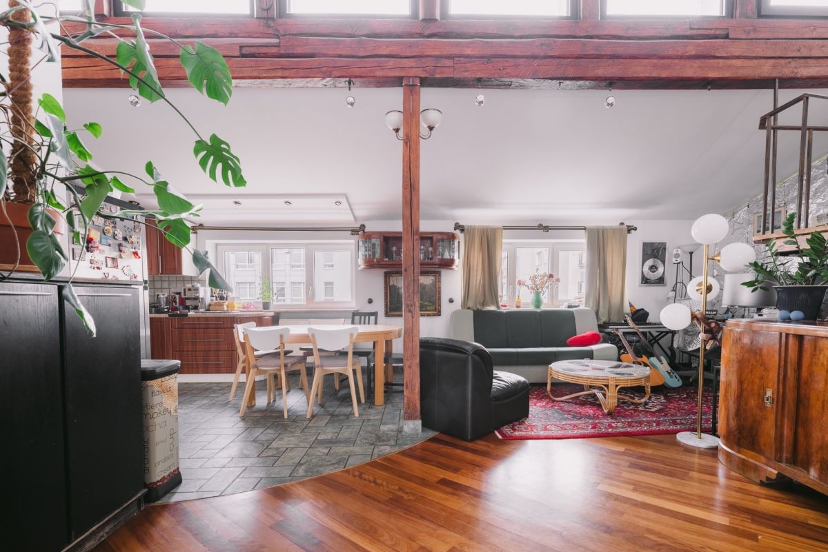 Mieszkanie 4 pokojowe na Sprzedaż