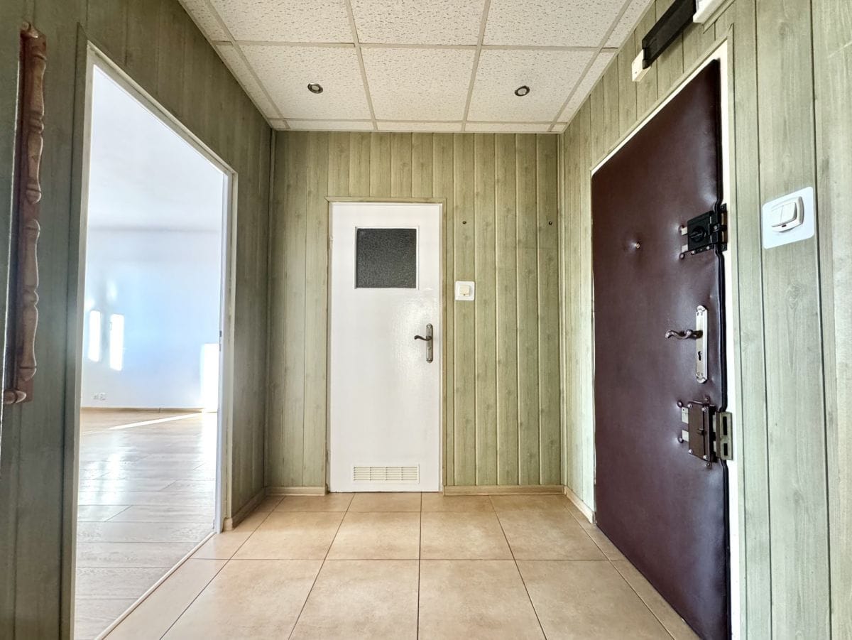 Mieszkanie 3 pokojowe na Sprzedaż