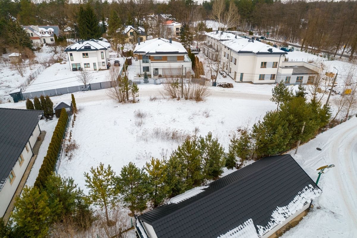 Działka  pokojowe na Sprzedaż