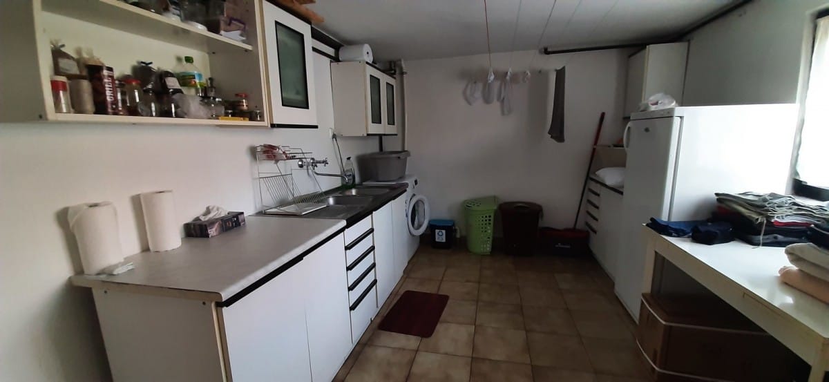 Dom 6 pokojowe na Sprzedaż