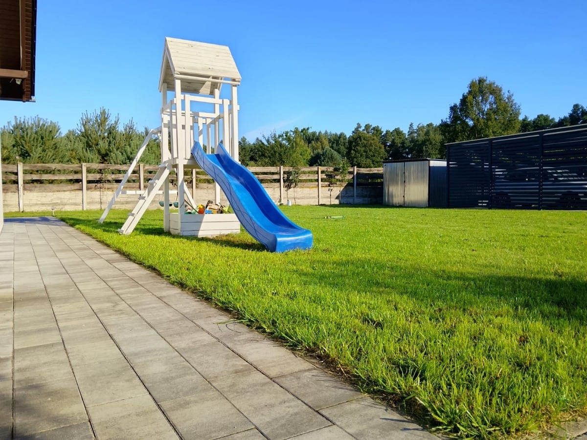 Dom 4 pokojowe na Sprzedaż