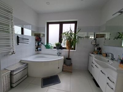 Dom 4 pokojowe na Sprzedaż