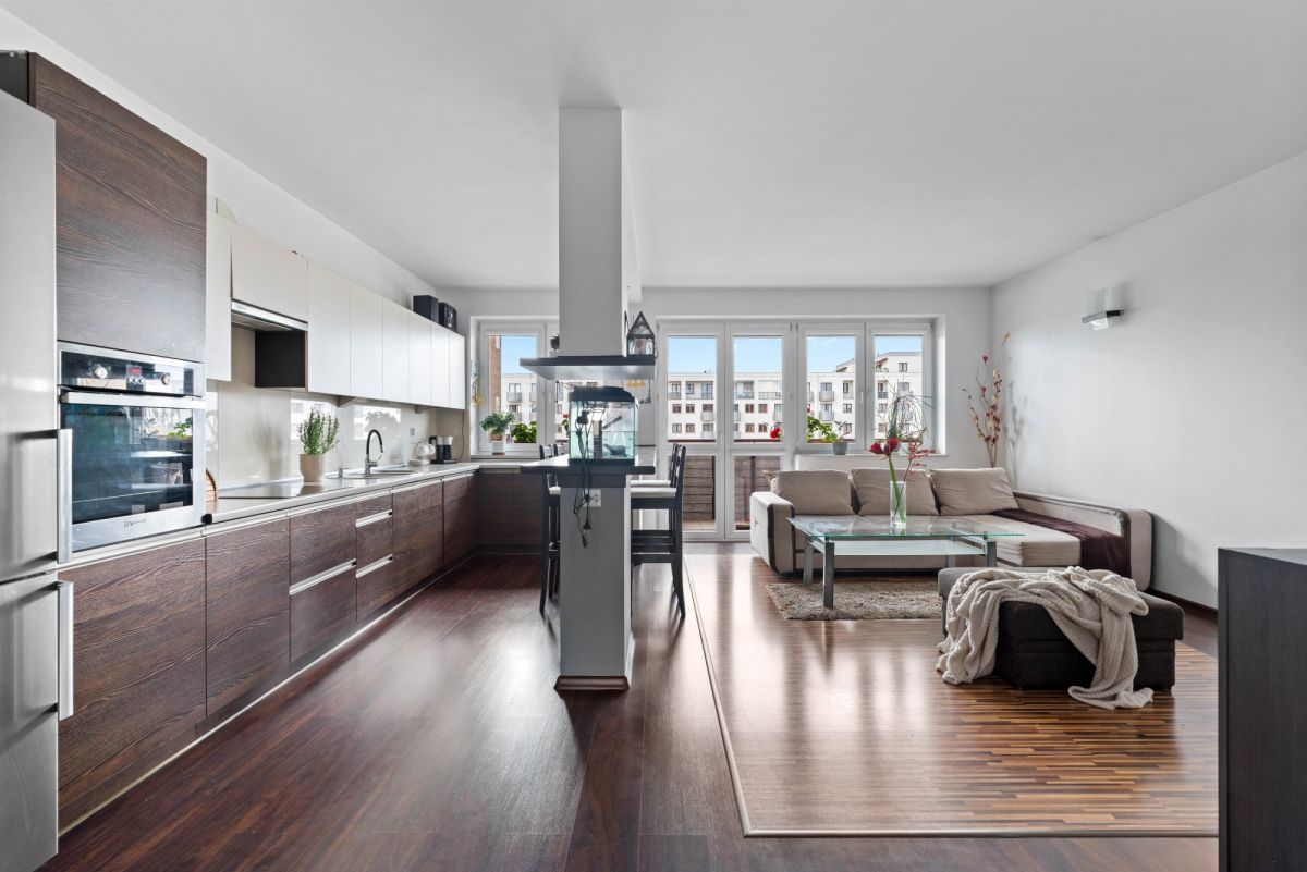 Mieszkanie 5 pokojowe na Sprzedaż