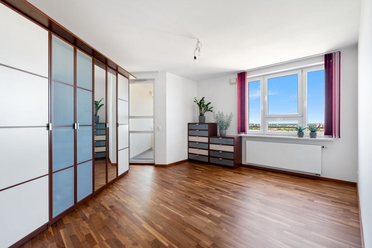 Mieszkanie 4 pokojowe na Sprzedaż