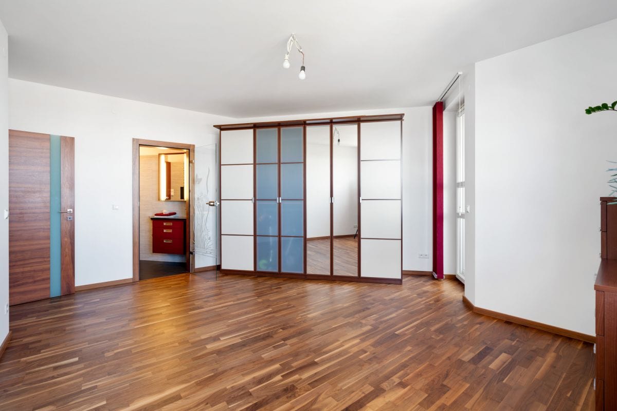 Mieszkanie 4 pokojowe na Sprzedaż