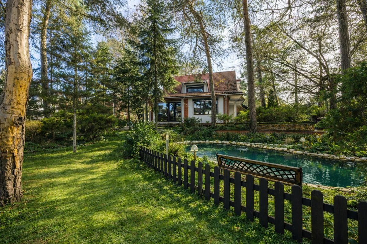 Dom 6 pokojowe na Sprzedaż