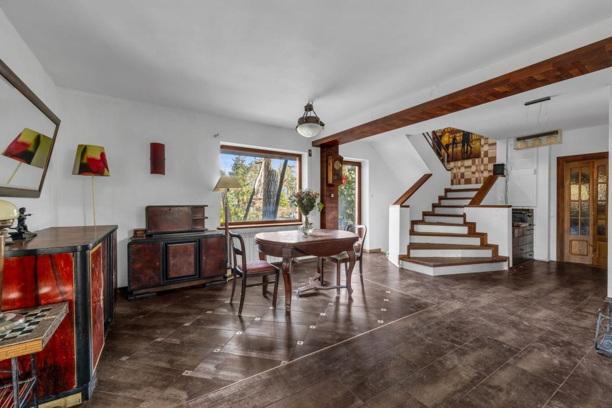 Dom 6 pokojowe na Sprzedaż