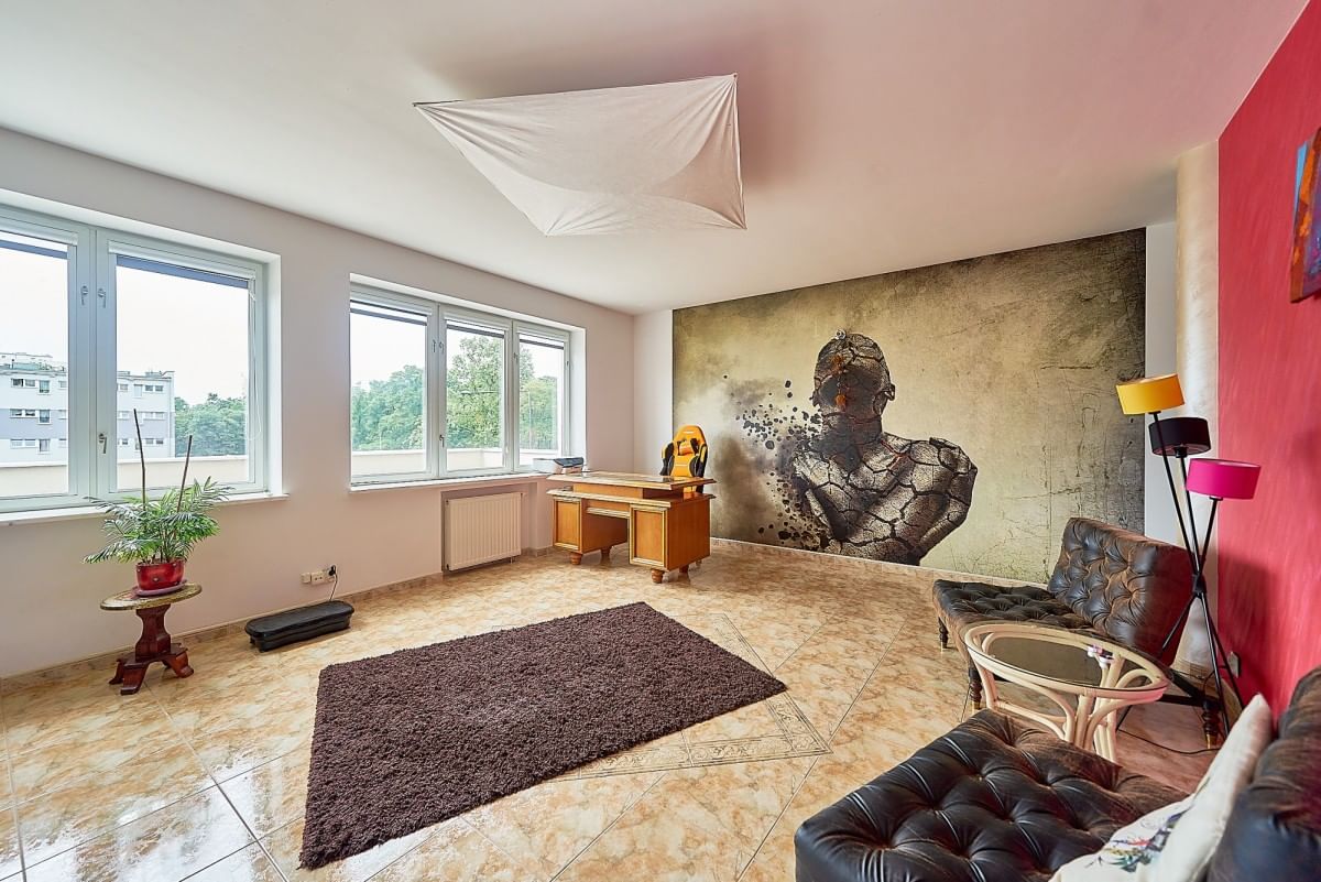 Mieszkanie 4 pokojowe na Sprzedaż