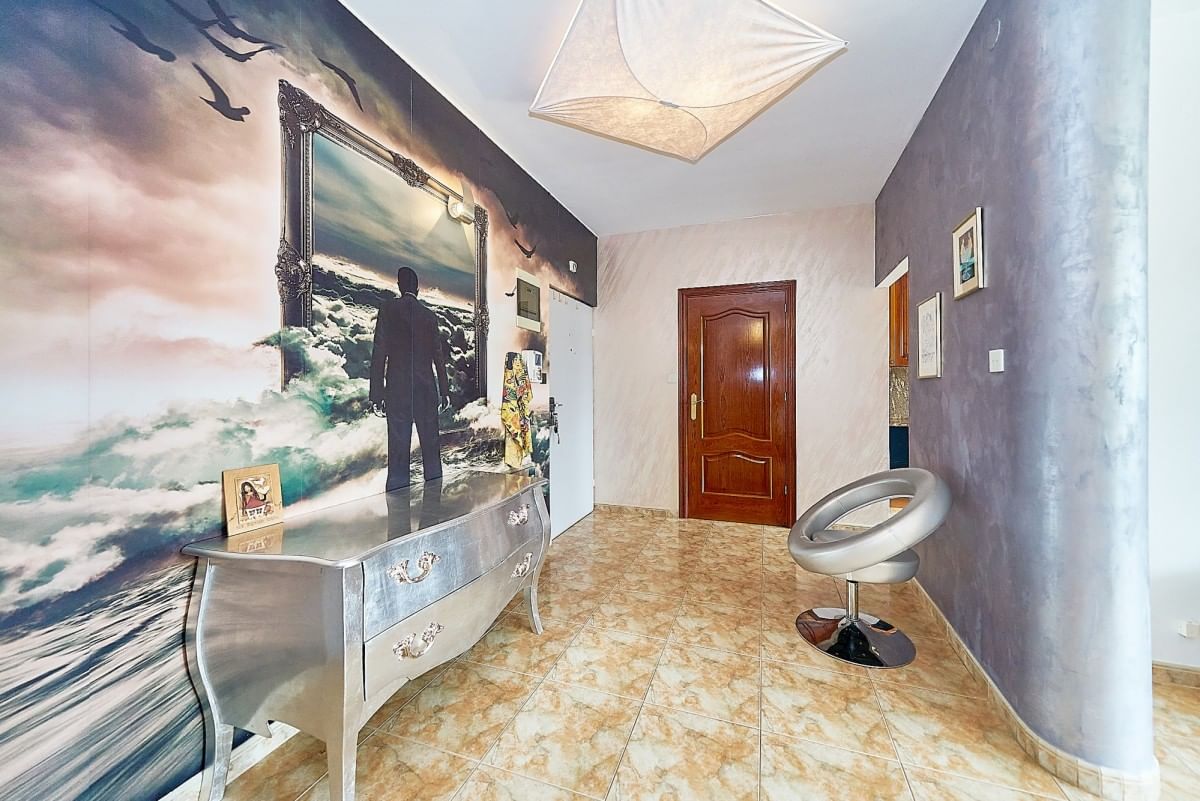 Mieszkanie 4 pokojowe na Sprzedaż