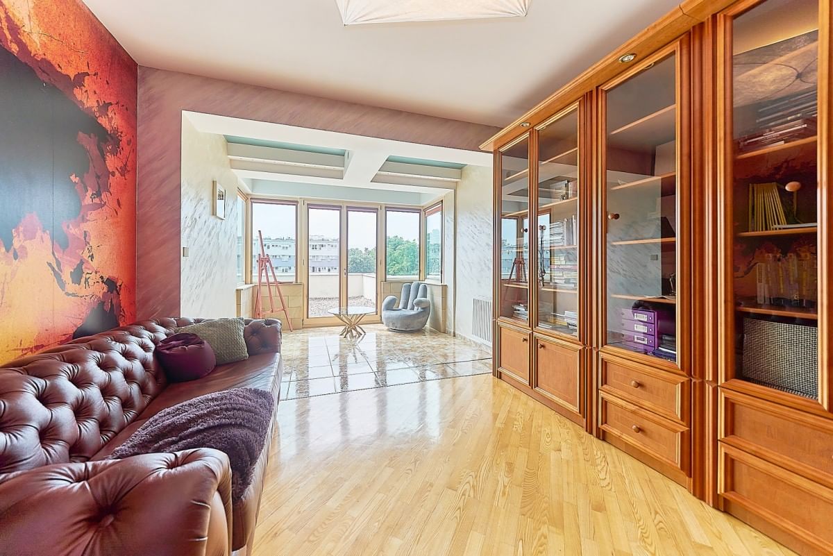 Mieszkanie 4 pokojowe na Sprzedaż