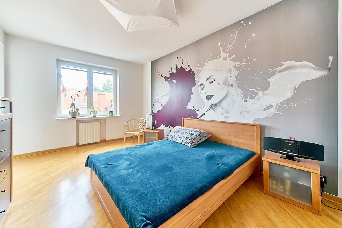 Mieszkanie 4 pokojowe na Sprzedaż