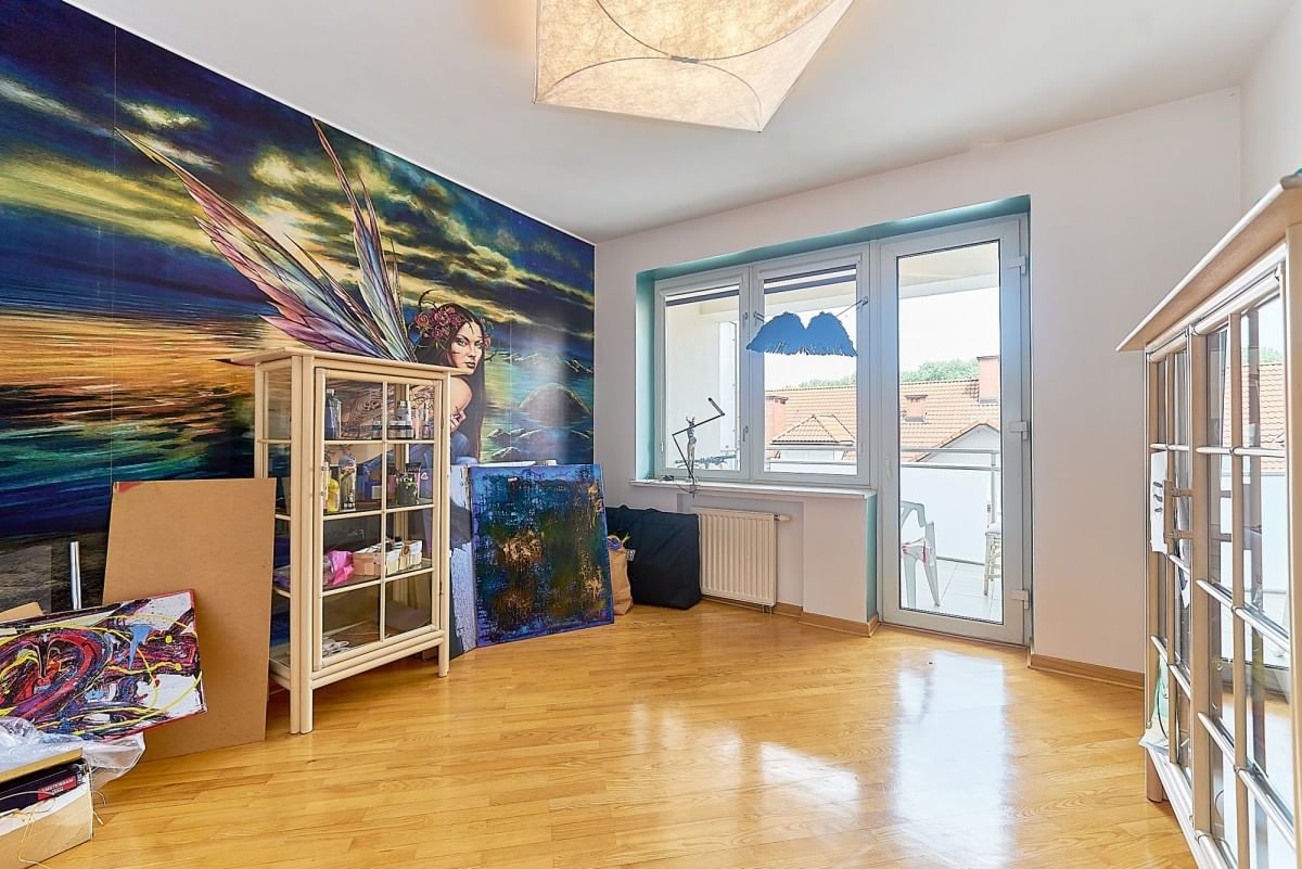 Mieszkanie 4 pokojowe na Sprzedaż