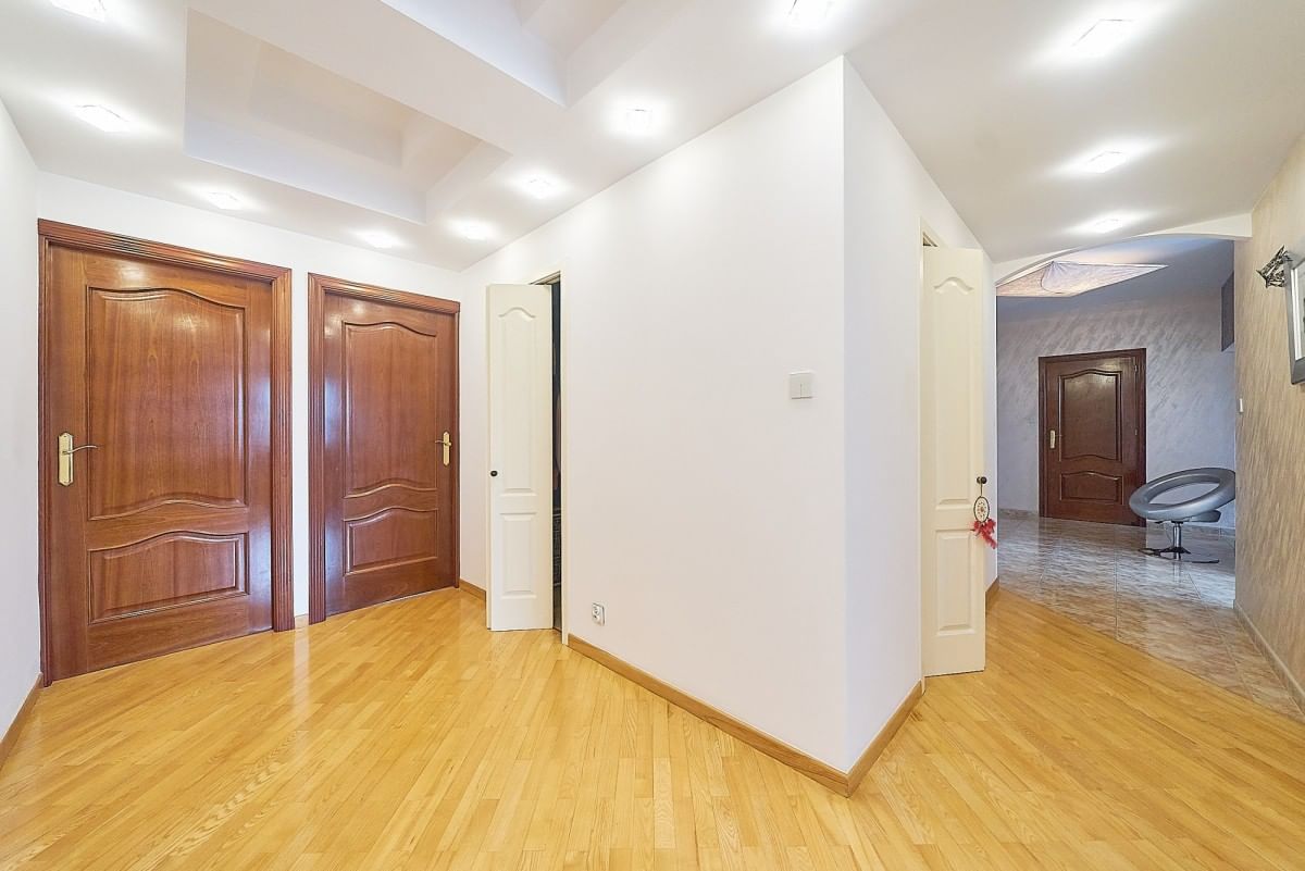 Mieszkanie 4 pokojowe na Sprzedaż