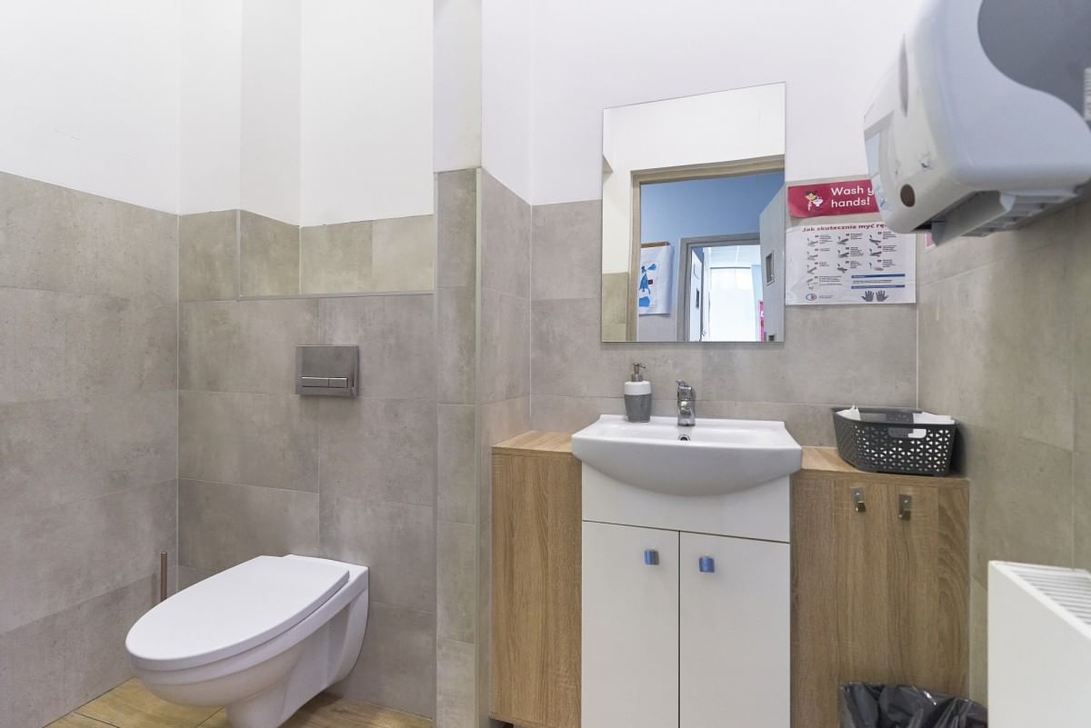 Lokal użytkowy  pokojowe na Sprzedaż