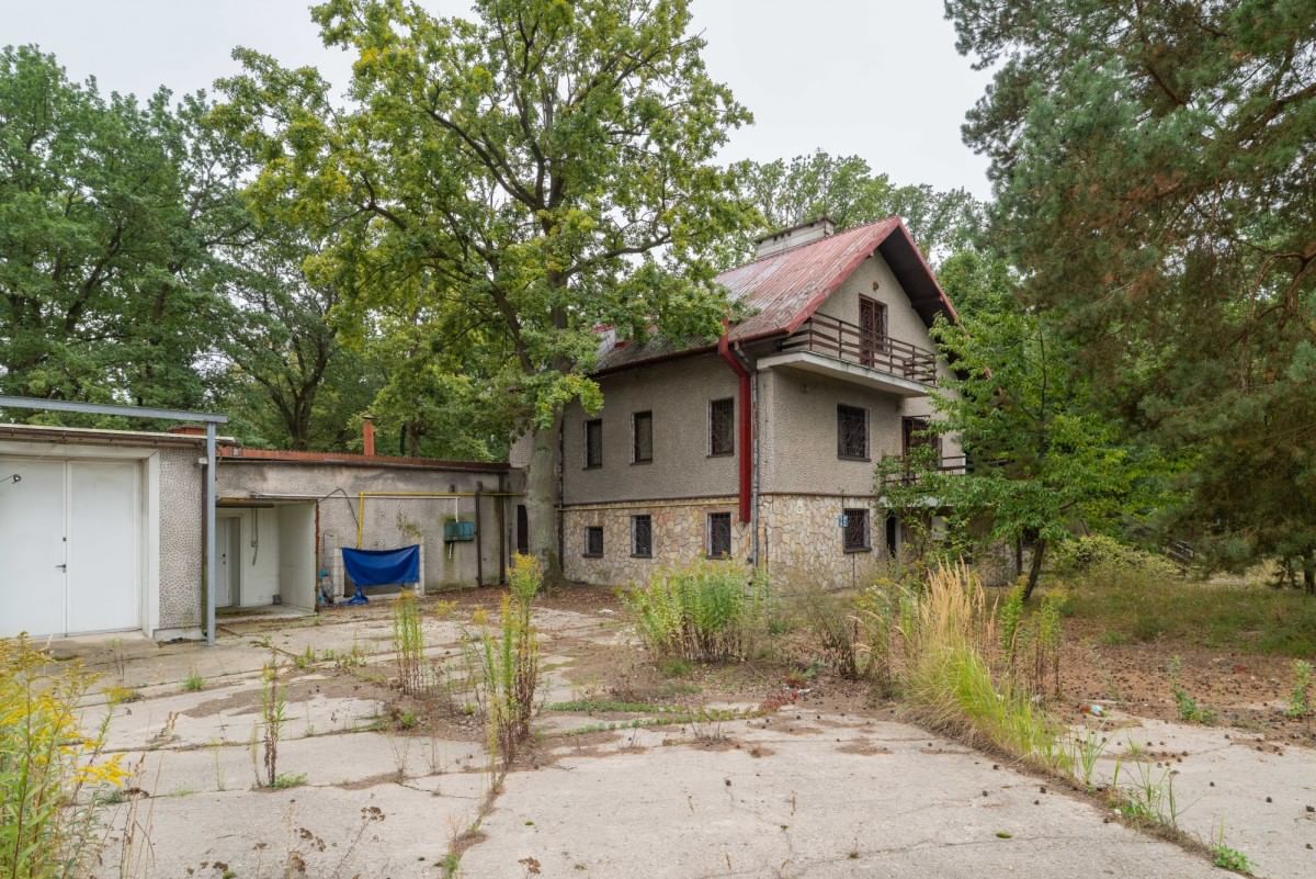 Lokal użytkowy  pokojowe na Sprzedaż