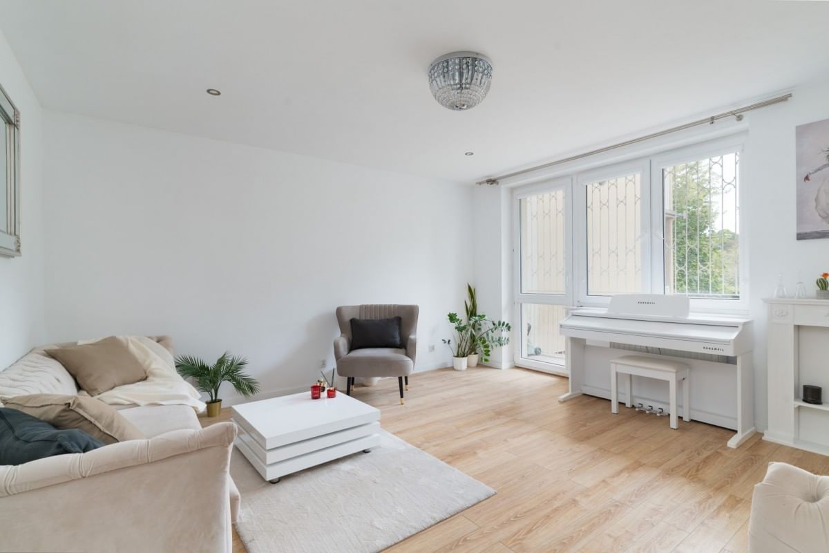 Mieszkanie 3 pokojowe na Sprzedaż