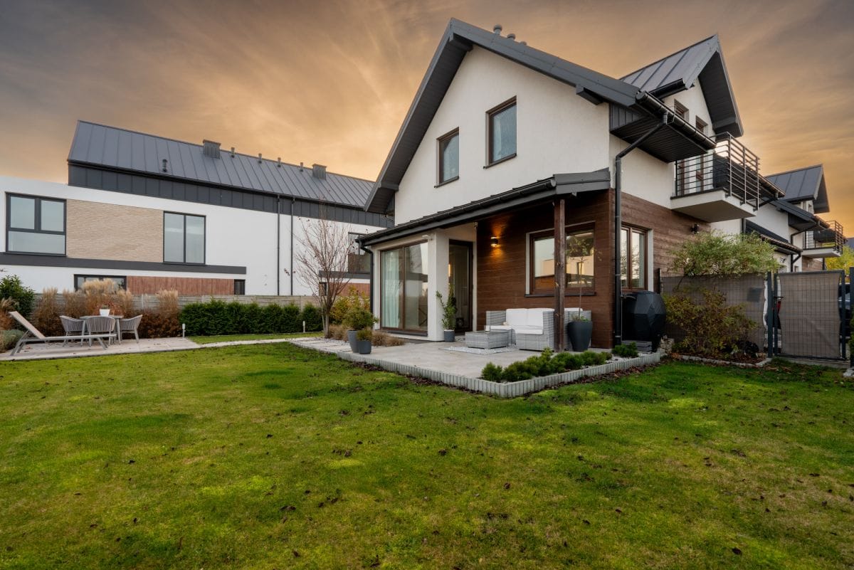 Dom 6 pokojowe na Sprzedaż