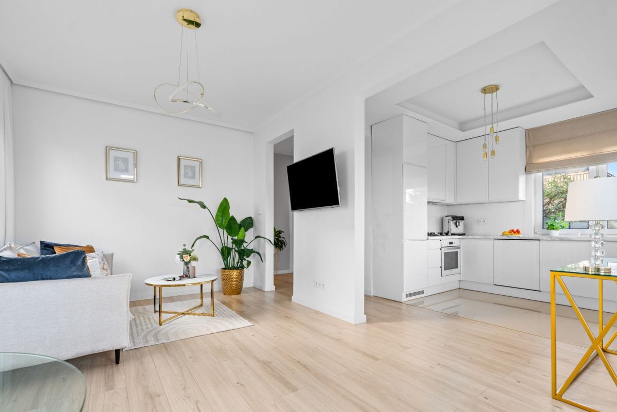 Dom 6 pokojowe na Sprzedaż