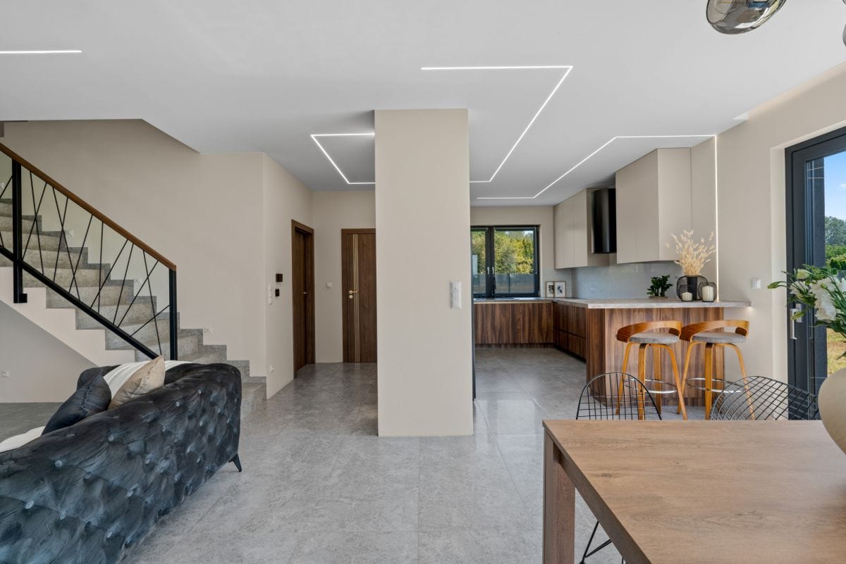 Dom 5 pokojowe na Sprzedaż