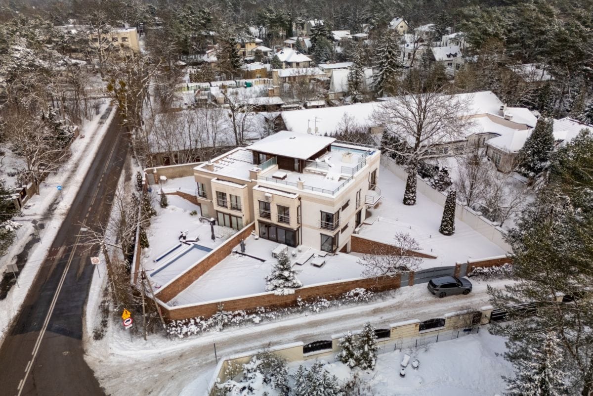 Dom 6 pokojowe na Sprzedaż