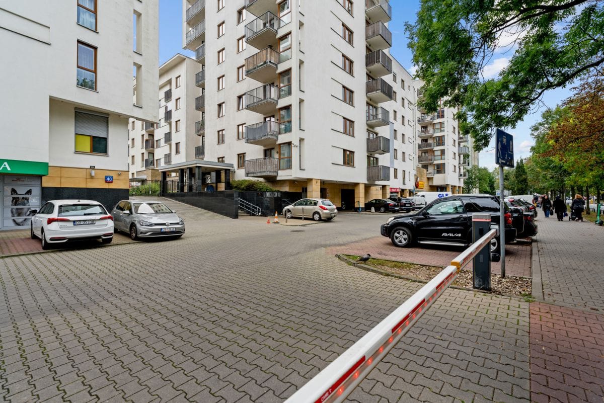 Mieszkanie 4 pokojowe na Sprzedaż