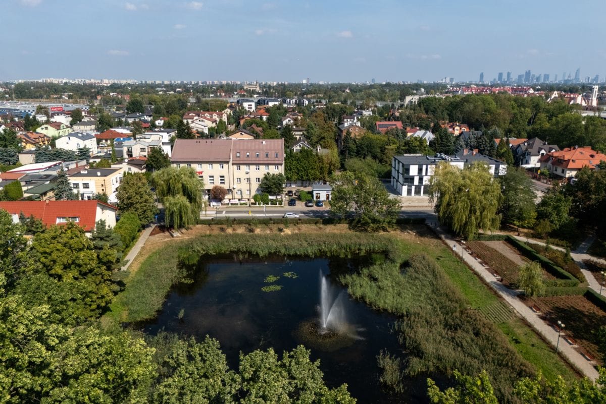 Lokal użytkowy  pokojowe na Sprzedaż