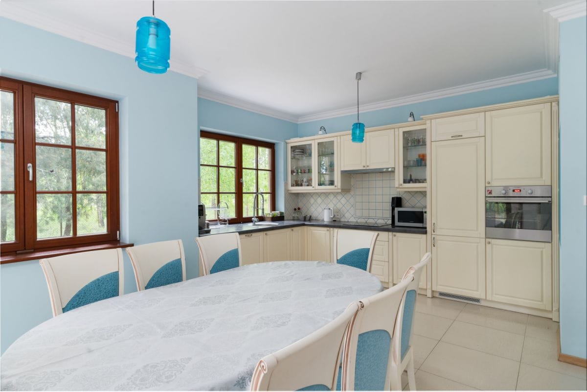 Dom 6 pokojowe na Sprzedaż