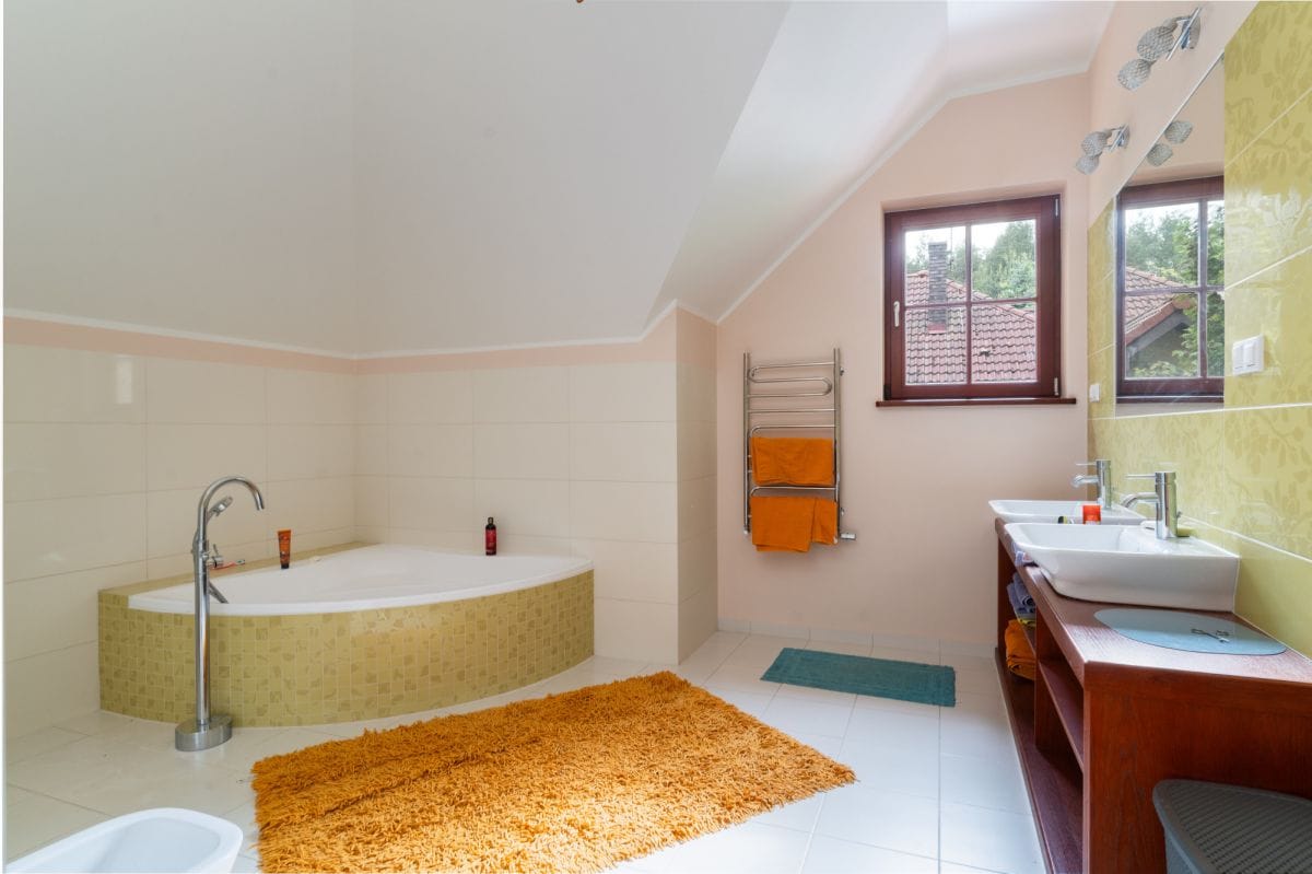 Dom 6 pokojowe na Sprzedaż