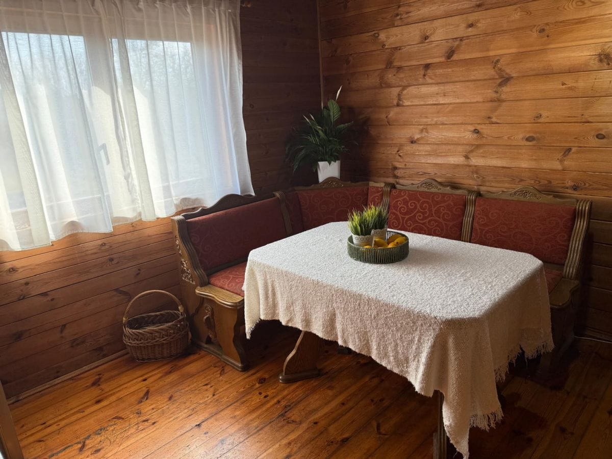 Dom 4 pokojowe na Sprzedaż