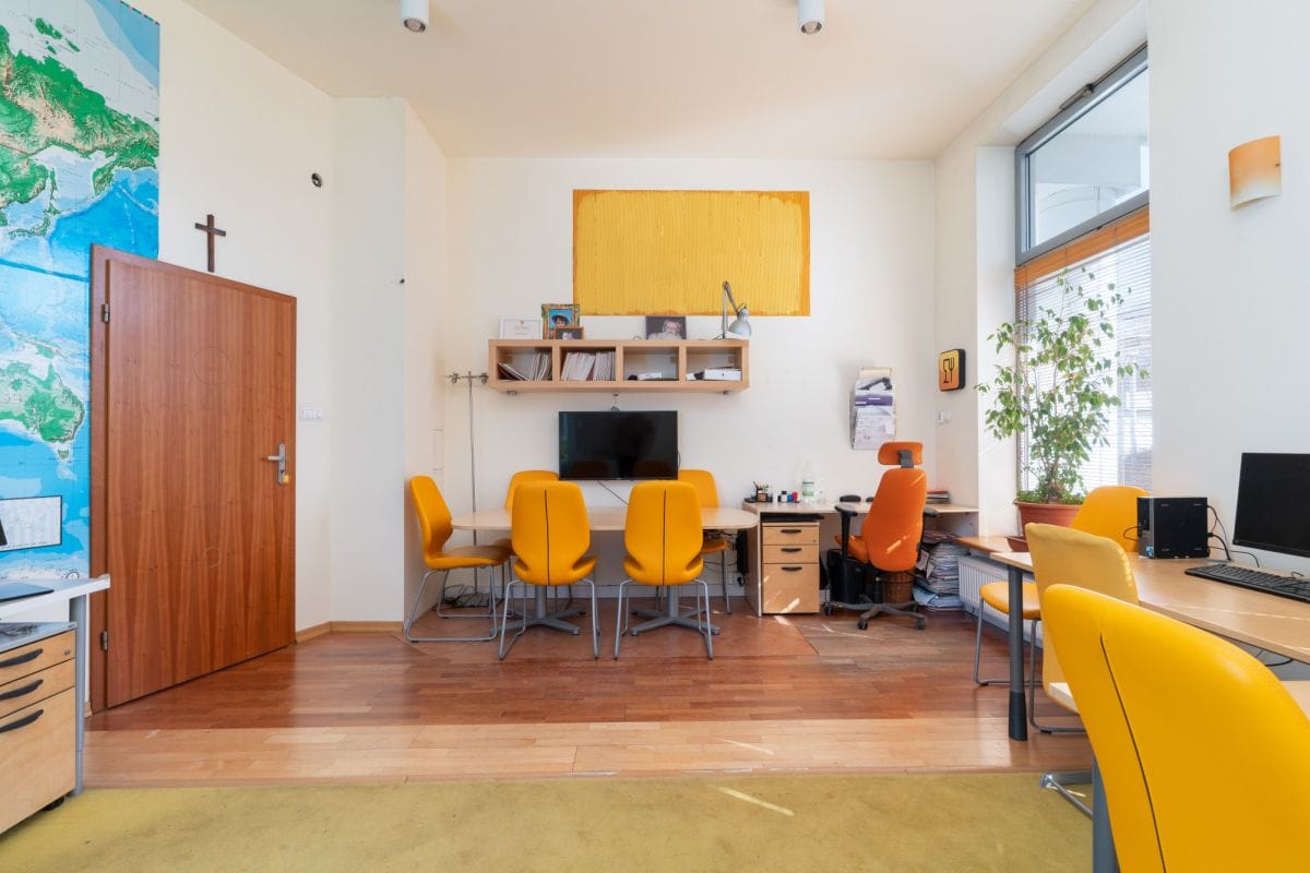 Lokal użytkowy  pokojowe na Sprzedaż