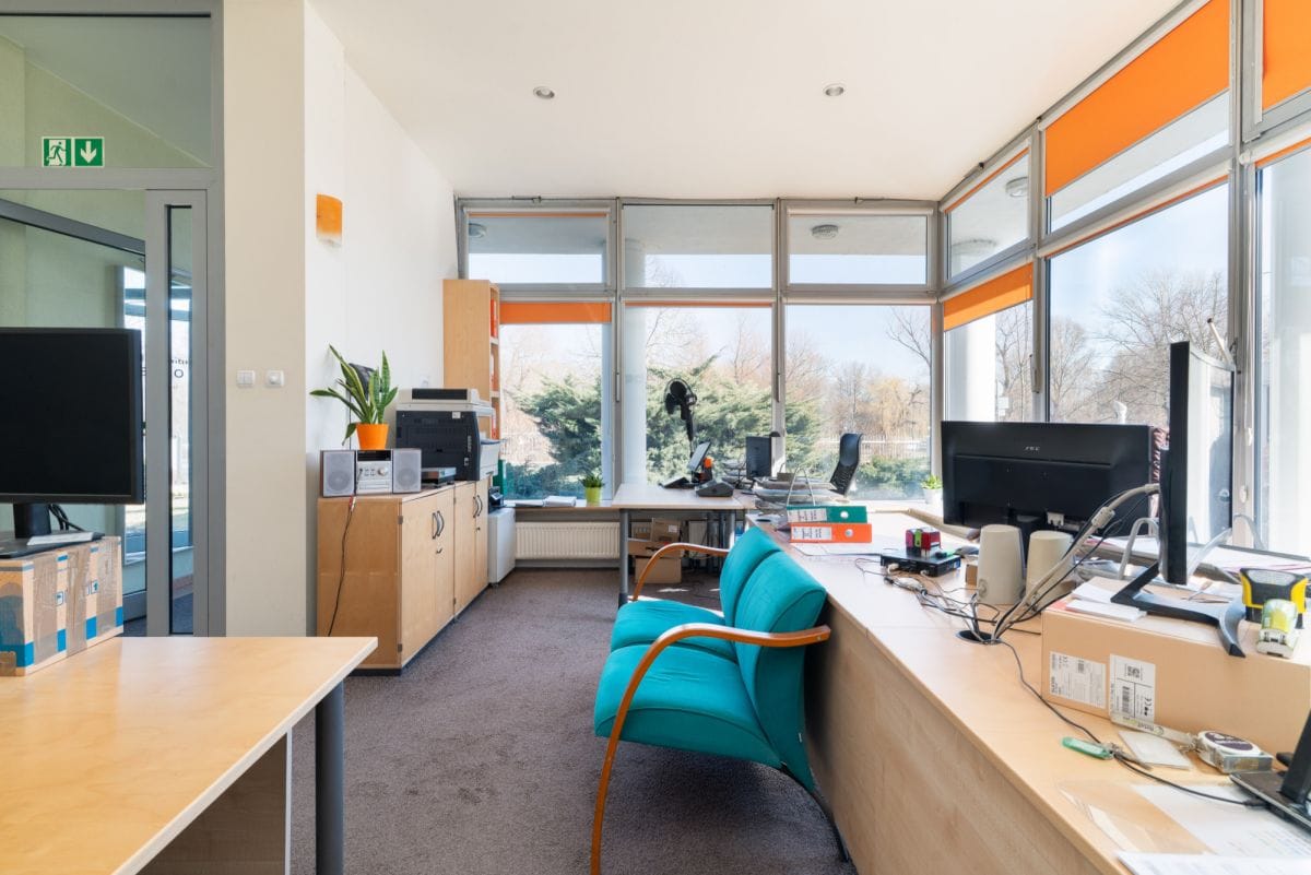 Lokal użytkowy  pokojowe na Sprzedaż