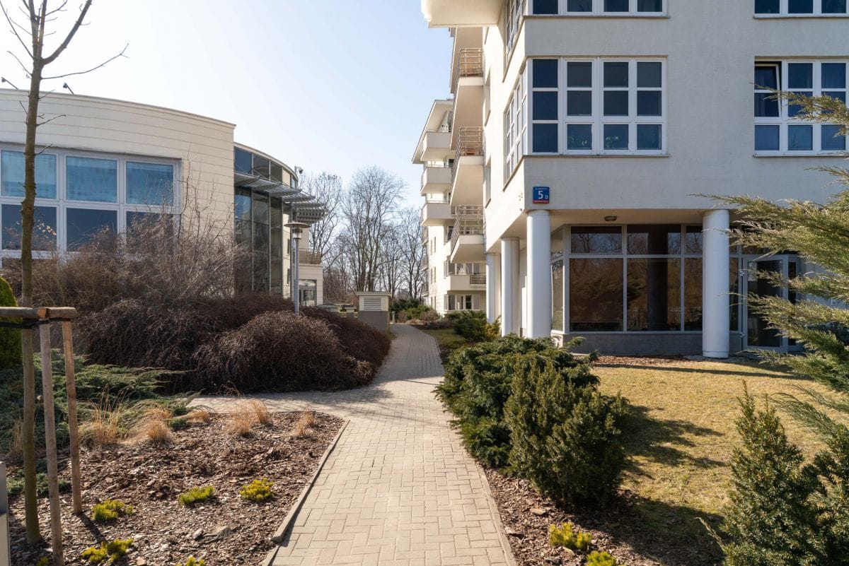 Lokal użytkowy  pokojowe na Sprzedaż