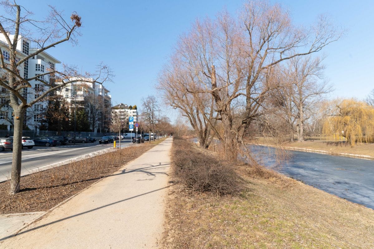 Lokal użytkowy  pokojowe na Sprzedaż