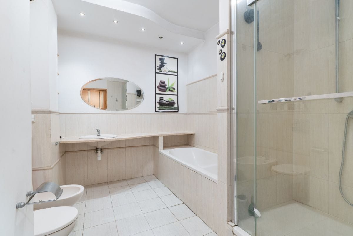 Mieszkanie 4 pokojowe na Sprzedaż