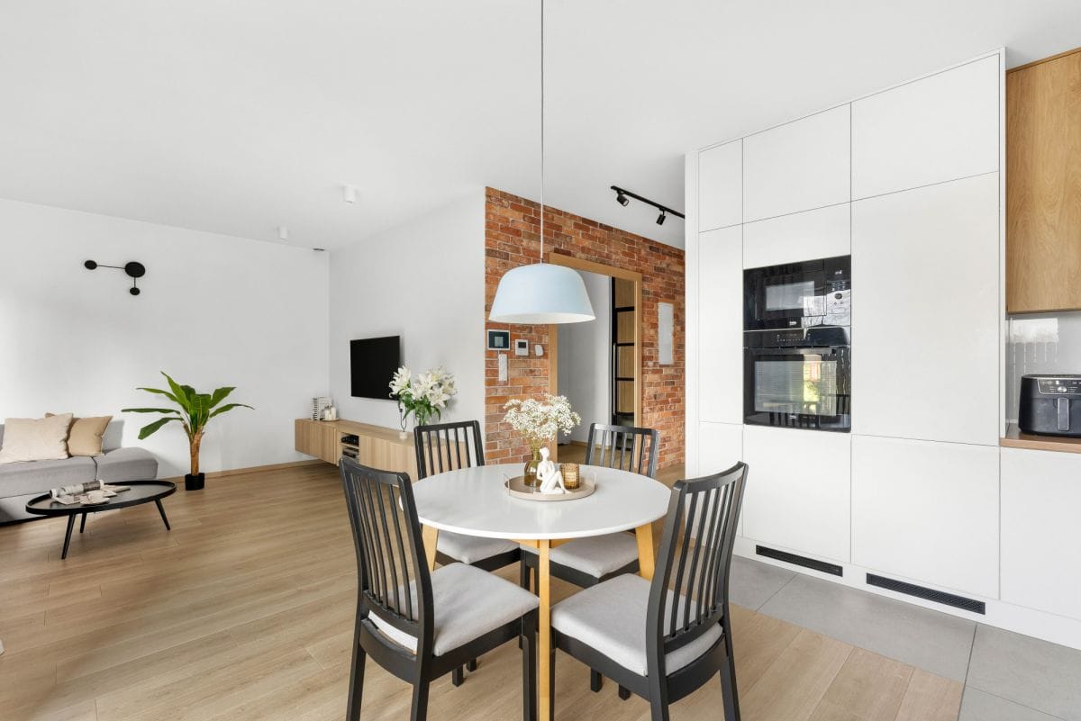 Dom 5 pokojowe na Sprzedaż